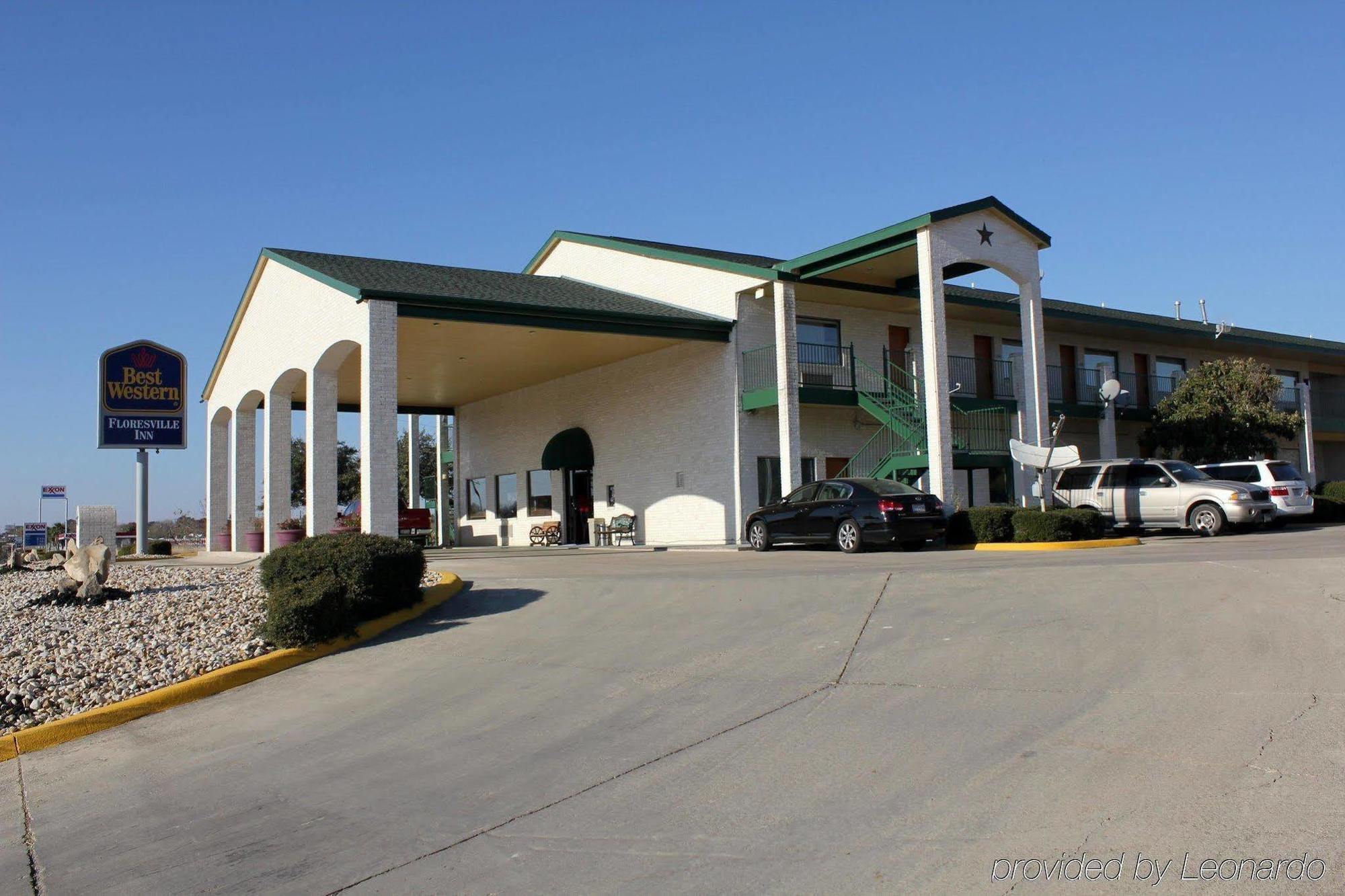 ชัวร์สเตย์ โฮเต็ล บาย เบสต์เวสเทิร์น ฟอเรสวิลล์ Hotel Floresville ภายนอก รูปภาพ