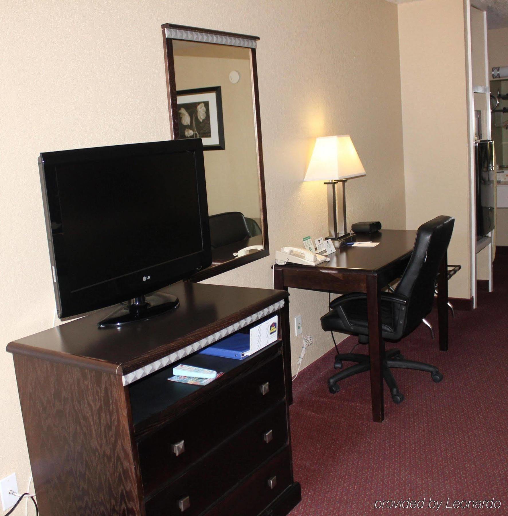 ชัวร์สเตย์ โฮเต็ล บาย เบสต์เวสเทิร์น ฟอเรสวิลล์ Hotel Floresville ภายนอก รูปภาพ